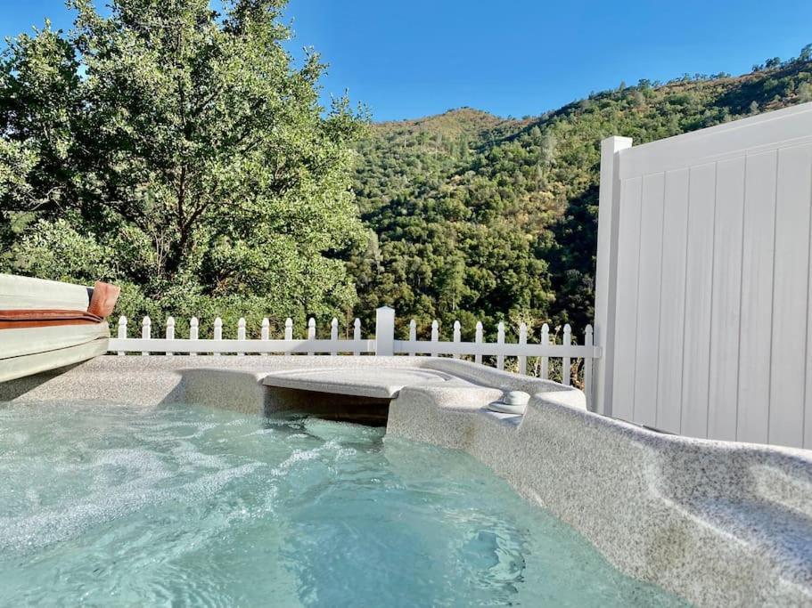 Eagle Nest River Views Hot Tub Games Sleeps 6 Ahwahnee Kültér fotó
